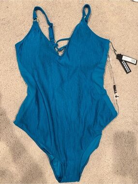 TA3 Plungey Ring Wavy Ocean One-Piece Swimsuit with Adjustable Straps